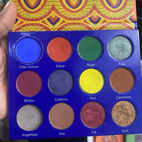 2/20 Juvia's Place Afrique Palette - Picture 2 of 2